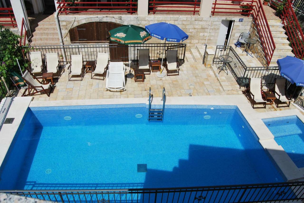 Apartments Srzentic Petrovac Zewnętrze zdjęcie