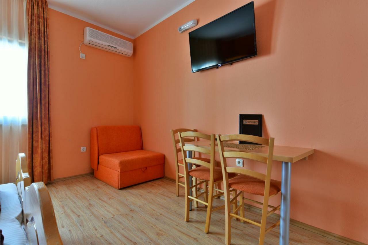 Apartments Srzentic Petrovac Zewnętrze zdjęcie
